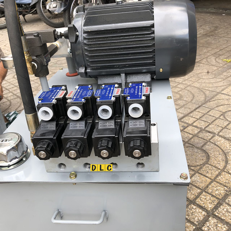 van thủy lực được lắp trong bộ nguồn
